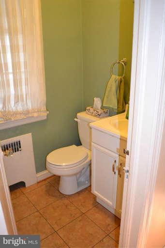 3307 Pinkney Road Baltimore, MD 21215 - Photo 10 of 18 Hall Bath