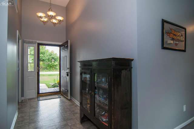 4271 East Rolston Road Linden, MI 48451 - Photo 8 of 25 21221016-7.JPG