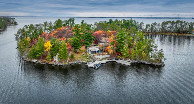 $1,799,000 | 2715 Roberts Island, International Falls, MN 56649