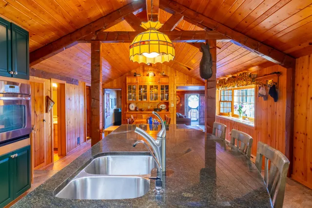 $1,799,000 | 2715 Roberts Island, International Falls, MN 56649