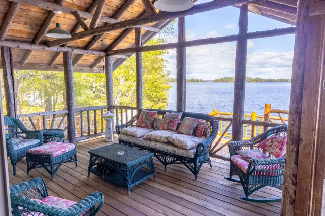 $1,799,000 | 2715 Roberts Island, International Falls, MN 56649