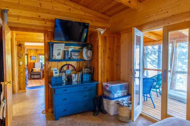 $1,799,000 | 2715 Roberts Island, International Falls, MN 56649