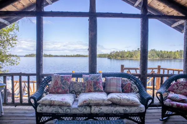 $1,499,999 | 2715 Roberts Island, International Falls, MN 56649