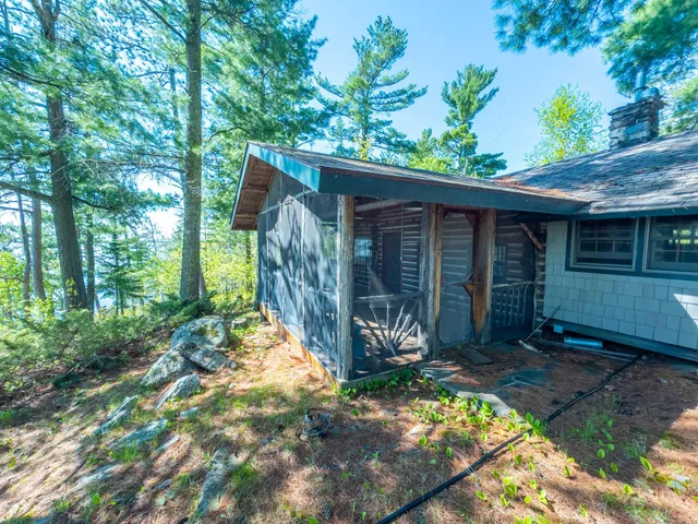 $1,799,000 | 2715 Roberts Island, International Falls, MN 56649