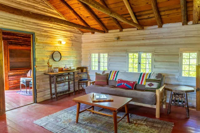 $1,799,000 | 2715 Roberts Island, International Falls, MN 56649