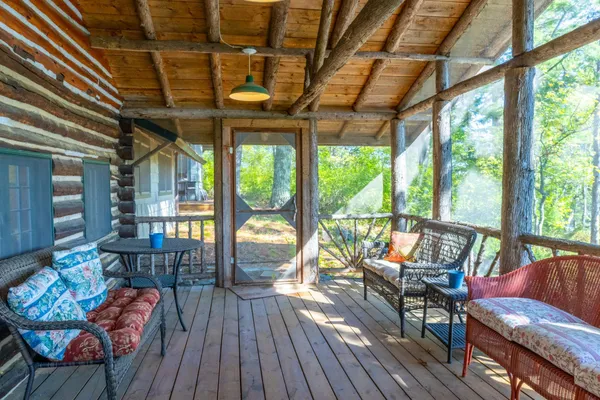 $1,499,999 | 2715 Roberts Island, International Falls, MN 56649