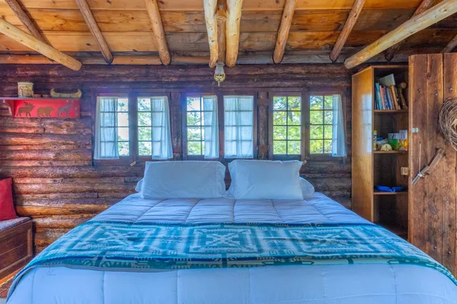 $1,799,000 | 2715 Roberts Island, International Falls, MN 56649