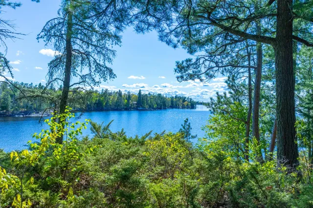 $1,799,000 | 2715 Roberts Island, International Falls, MN 56649