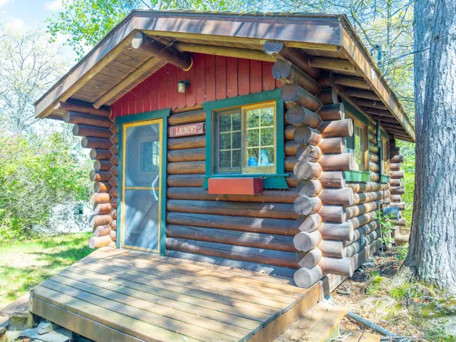 $1,799,000 | 2715 Roberts Island, International Falls, MN 56649