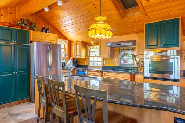 $1,799,000 | 2715 Roberts Island, International Falls, MN 56649