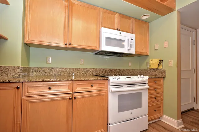 $599,999 | 116 Harbor Cove, Piermont, NY 10968