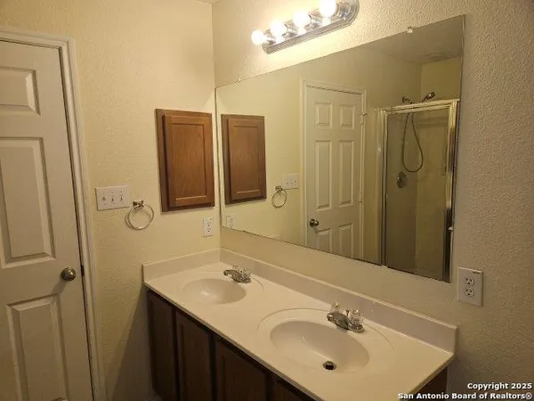 $243,500 | 204 North Willow Way, Cibolo, TX 78108