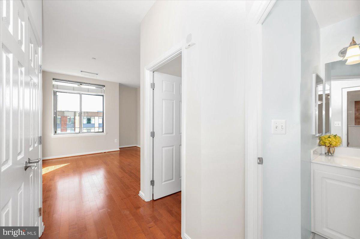 11710 Old Georgetown Road, Unit 1618 Rockville, MD 20852 - Photo 25 of 73 primary bedroom