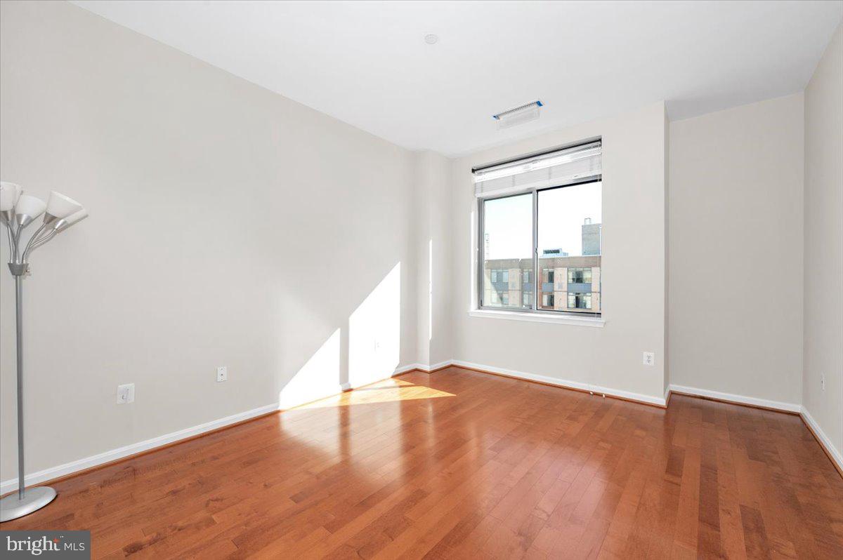 11710 Old Georgetown Road, Unit 1618 Rockville, MD 20852 - Photo 28 of 73 primary bedroom