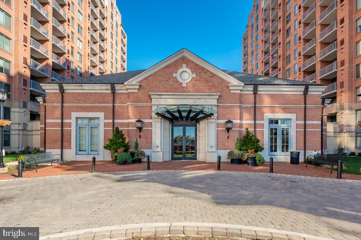 11710 Old Georgetown Road, Unit 1618 Rockville, MD 20852 - Photo 3 of 73