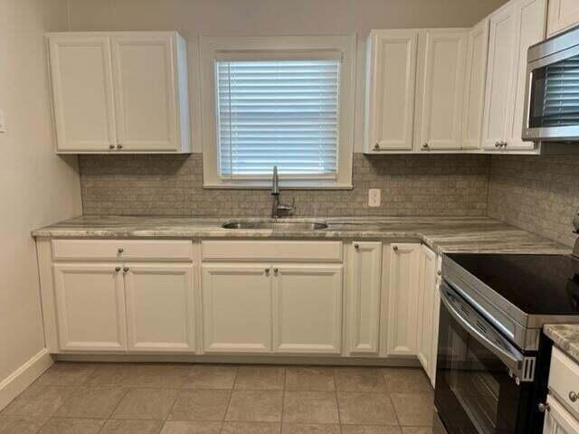 752 South Yearling Road Columbus, OH 43213 - Photo 3 of 19 KITCHEN