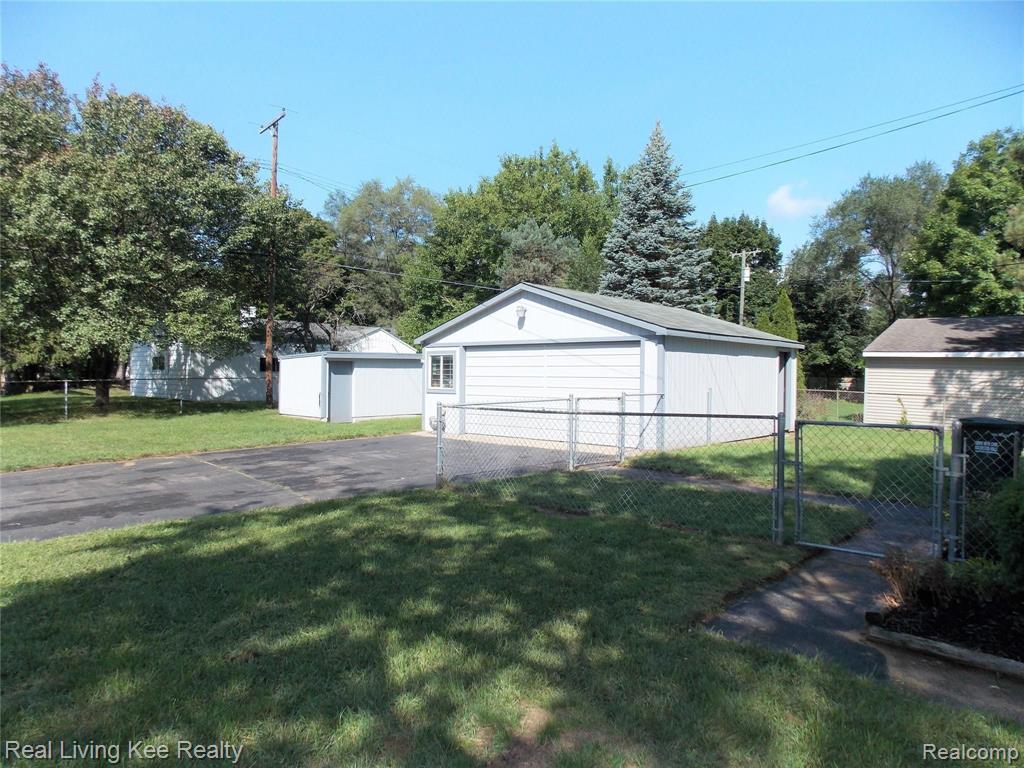 1857 Dawes Avenue Rochester Hills, MI 48307 - Photo 5 of 27