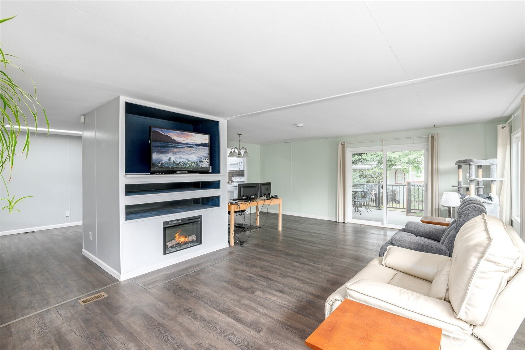 201 Union Avenue Southeast, Unit 44 Renton, WA 98059 - Photo 2 of 23