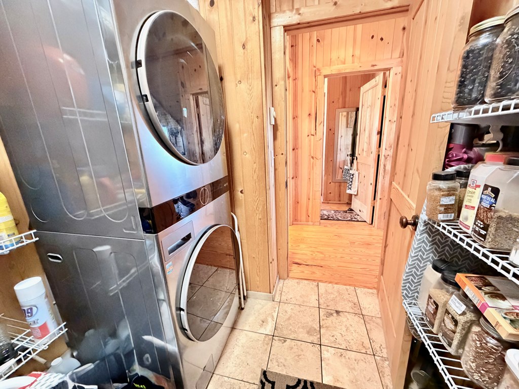 10307 Emma Loop Cascade, ID 83611 - Photo 4 of 28 Laundry Room and Pantry