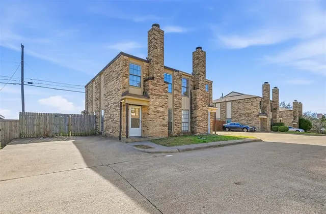 $180,000 | 112 Brookside Drive, Duncanville, TX 75137