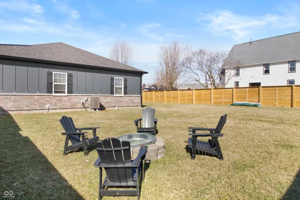$299,900 | 202 West Willow Street, Milroy, IN 46156
