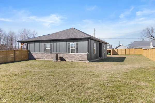 $299,900 | 202 West Willow Street, Milroy, IN 46156