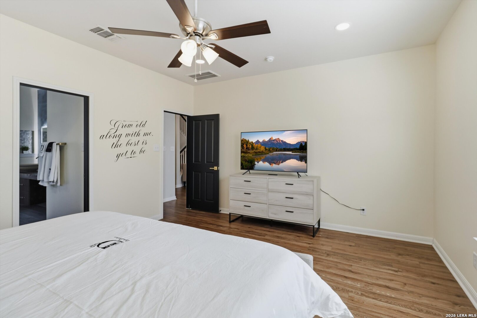 9218 Tay Drive Helotes, TX 78023 - Photo 16 of 33