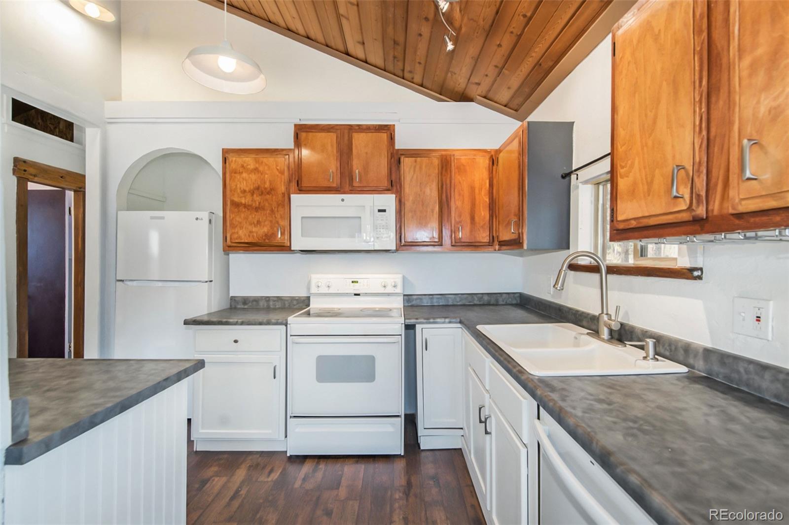 416 Rd D Pine, CO 80470 - Photo 11 of 32 Gallery Image 11