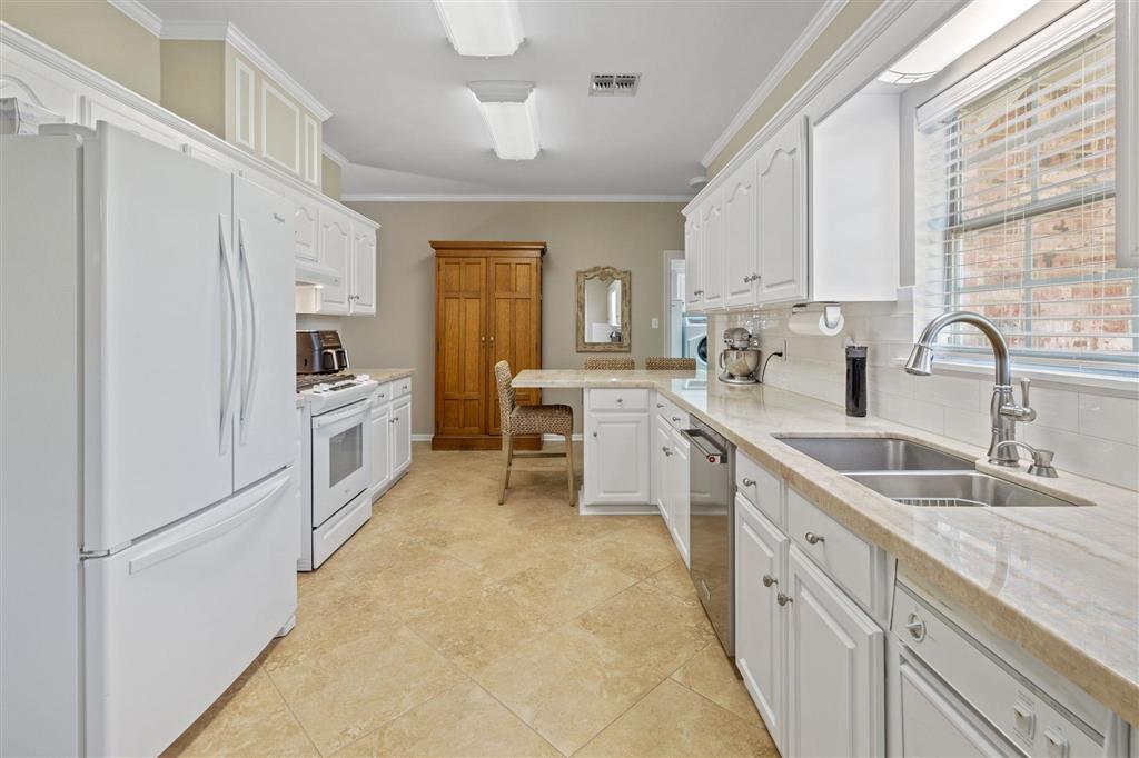 815 Comfort Lane Jennings, LA 70546 - Photo 7 of 20