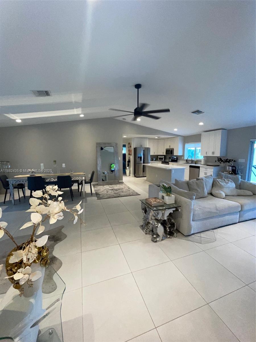 20605 Southwest 319th Street Homestead, FL 33030 - Photo 12 of 67