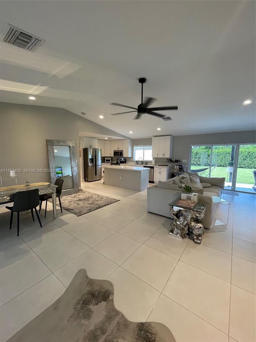 20605 Southwest 319th Street Homestead, FL 33030 - Photo 14 of 67