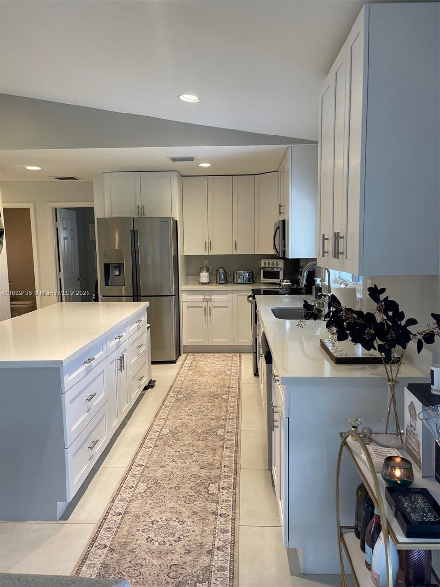 20605 Southwest 319th Street Homestead, FL 33030 - Photo 15 of 67