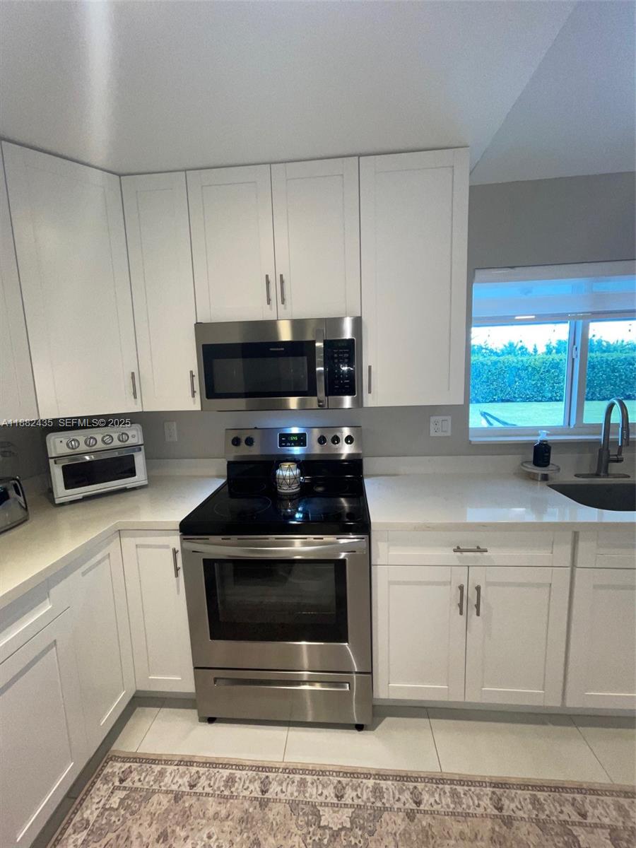 20605 Southwest 319th Street Homestead, FL 33030 - Photo 19 of 67