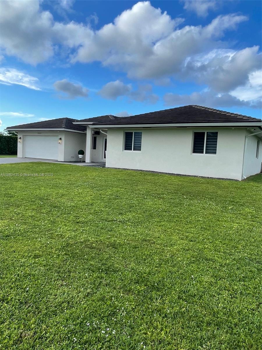 20605 Southwest 319th Street Homestead, FL 33030 - Photo 5 of 67