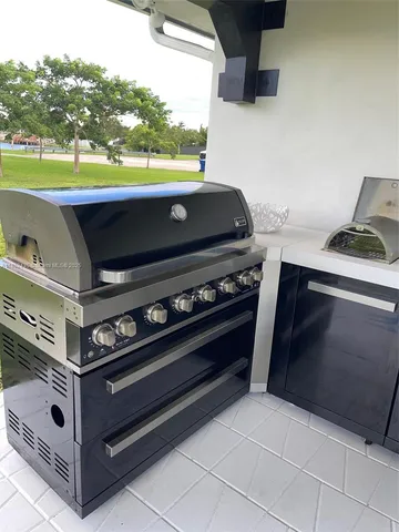 $915,000 | 20605 Southwest 319th Street, Homestead, FL 33030