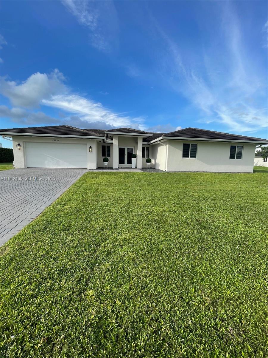 20605 Southwest 319th Street Homestead, FL 33030 - Photo 6 of 67