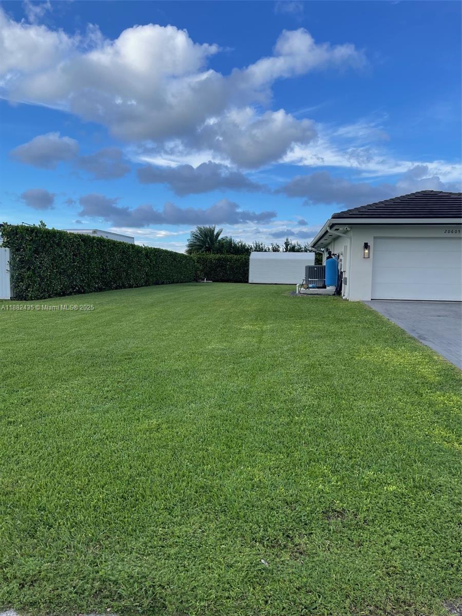 20605 Southwest 319th Street Homestead, FL 33030 - Photo 8 of 67