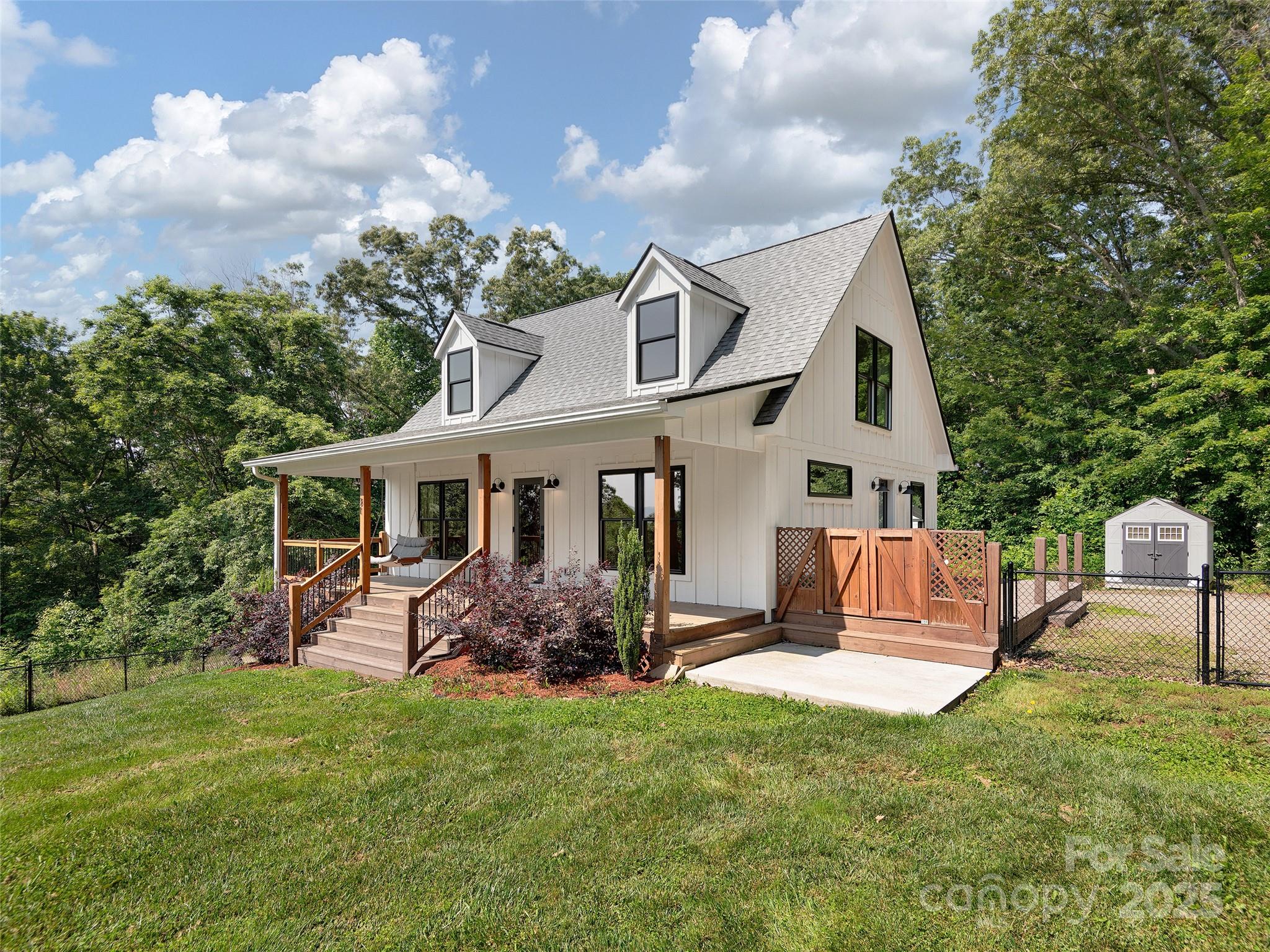 31 Rory Phillips View Candler, NC 28715 - Photo 2 of 36