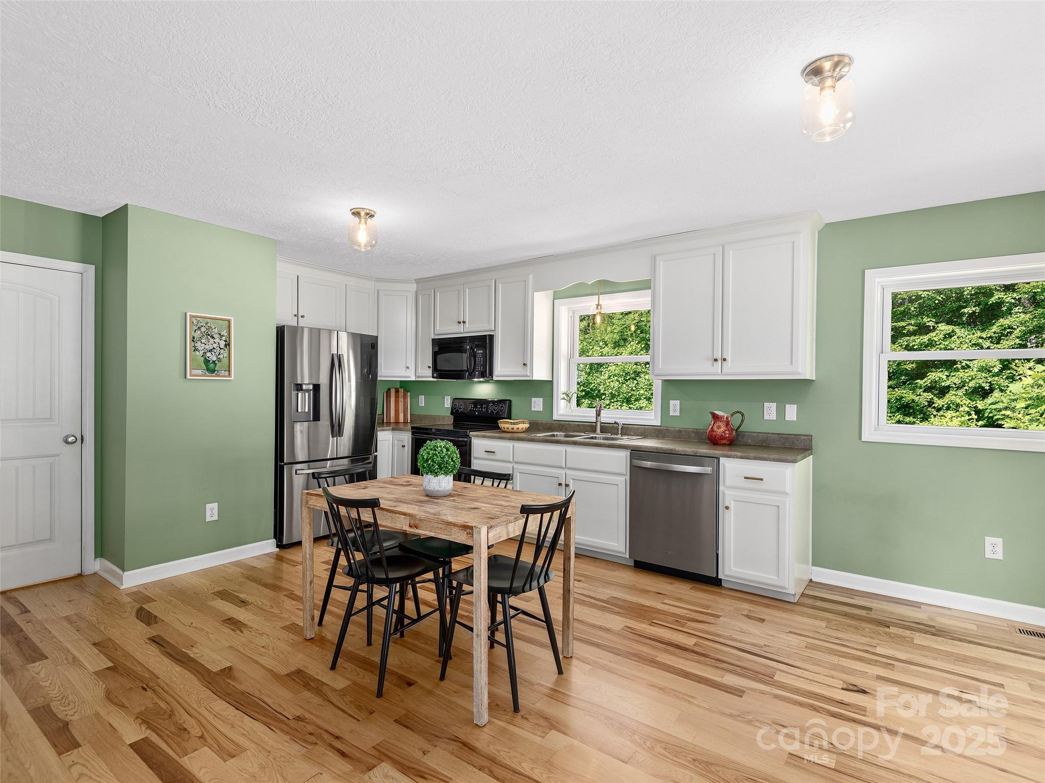 31 Rory Phillips View Candler, NC 28715 - Photo 8 of 36