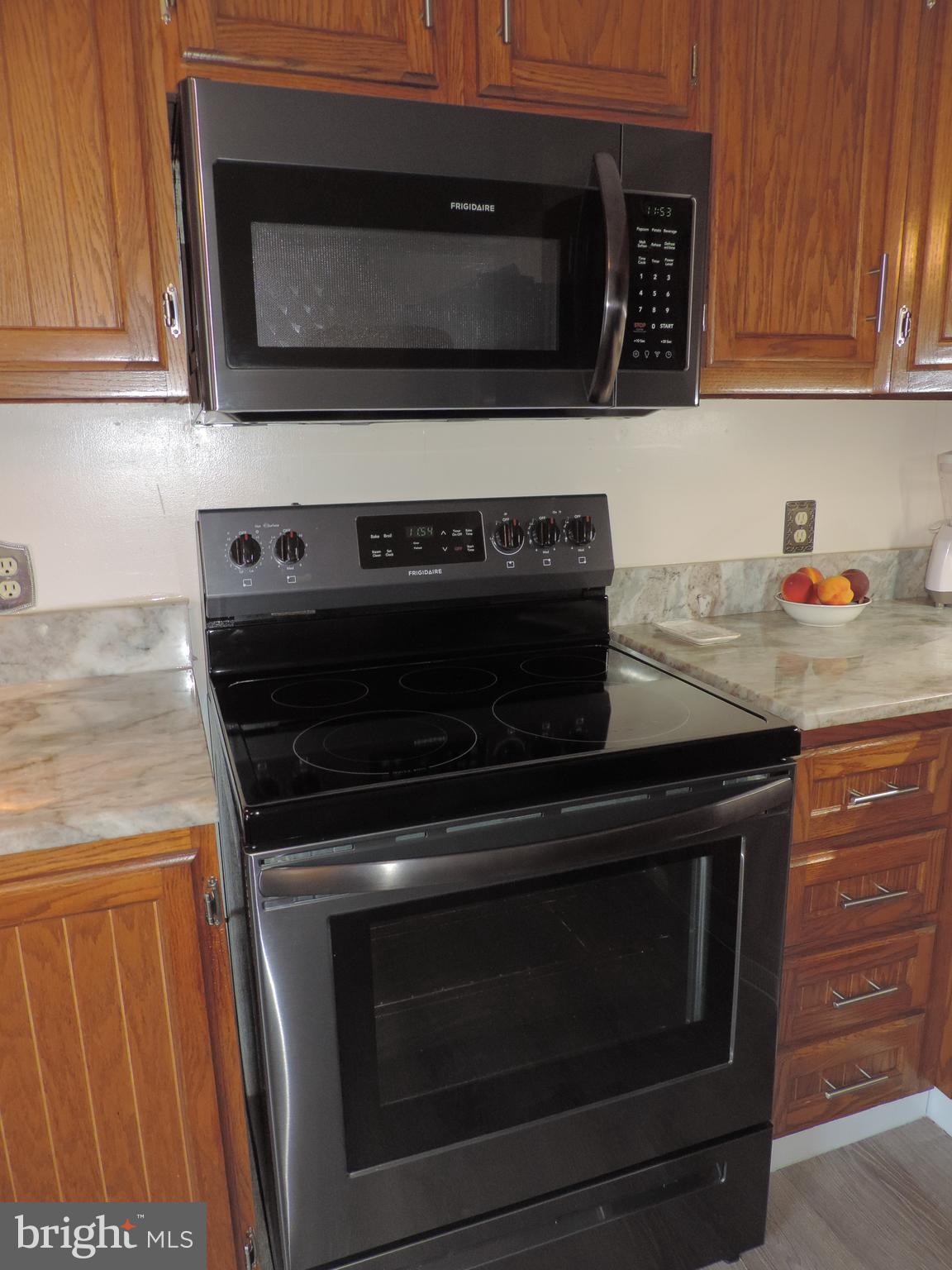 17 Bush Chapel Road Aberdeen, MD 21001 - Photo 8 of 40 SS Kitchen appliances