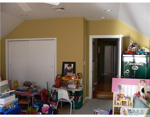 10 Bernadette Road Morganville, NJ 07751 - Photo 11 of 24