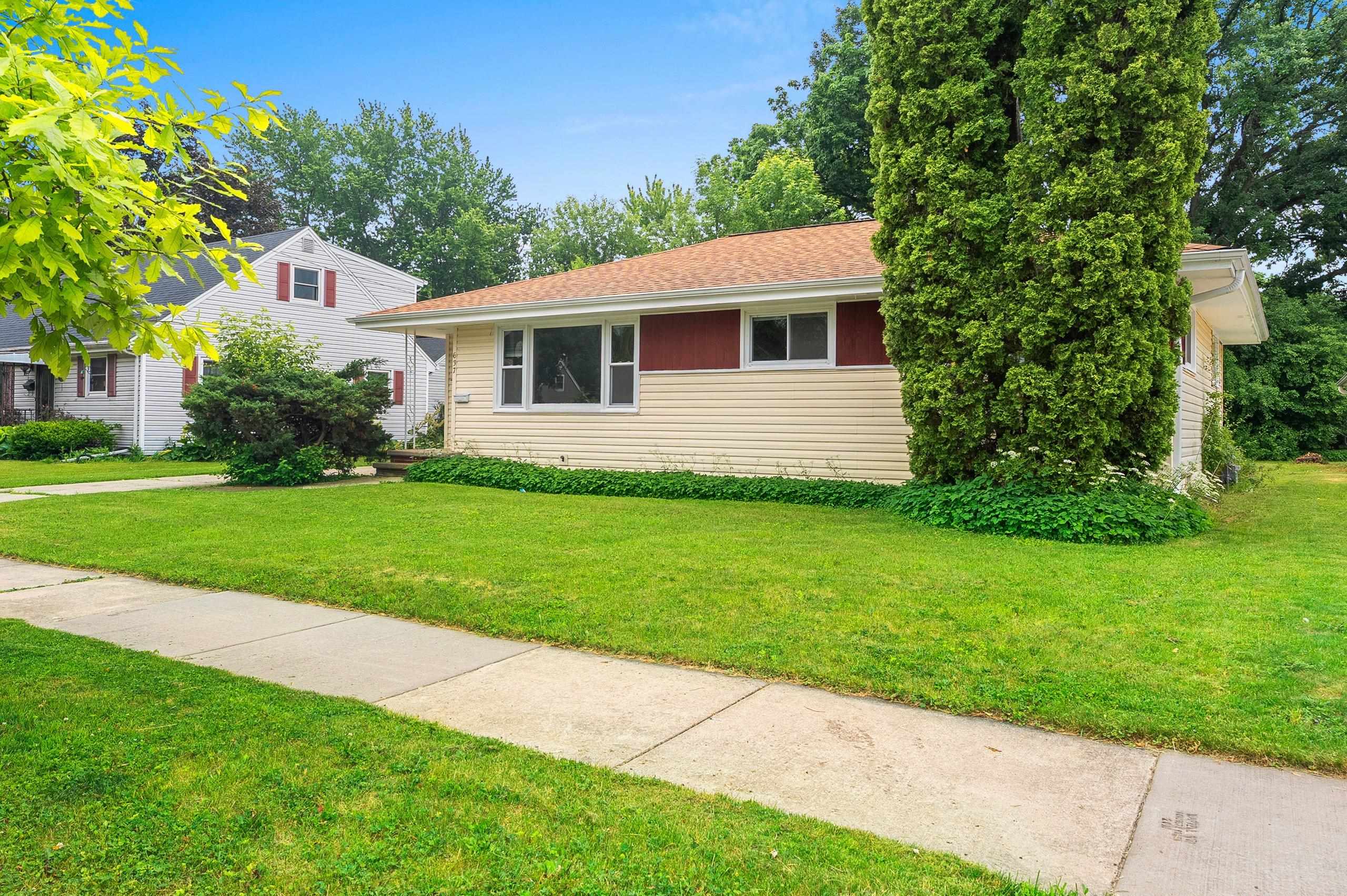 637 East Wilson Avenue Appleton, WI 54915 - Photo 41 of 45