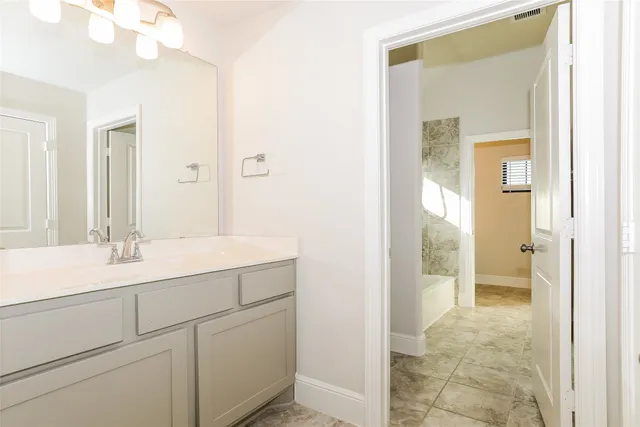 $3,999 | 30627 South Creek Way, Fulshear, TX 77441