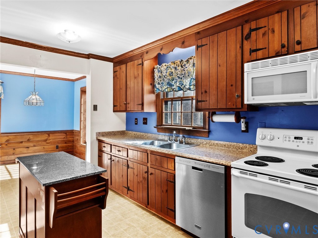 4701 Black Oak Road North Chesterfield, VA 23237 - Photo 18 of 47 a kitchen with a stove and a sink