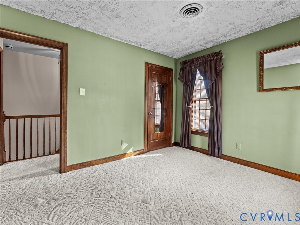 4701 Black Oak Road North Chesterfield, VA 23237 - Photo 40 of 47