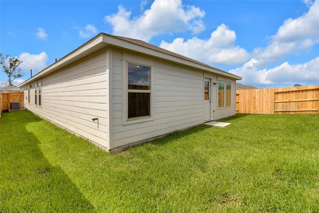 $1,750 | 18699 Cepagatti Drive, New Caney, TX 77357