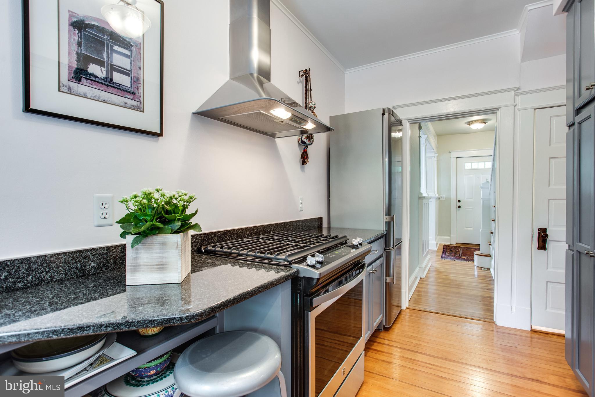 1414 Foxhall Road Northwest Washington, DC 20007 - Photo 11 of 25