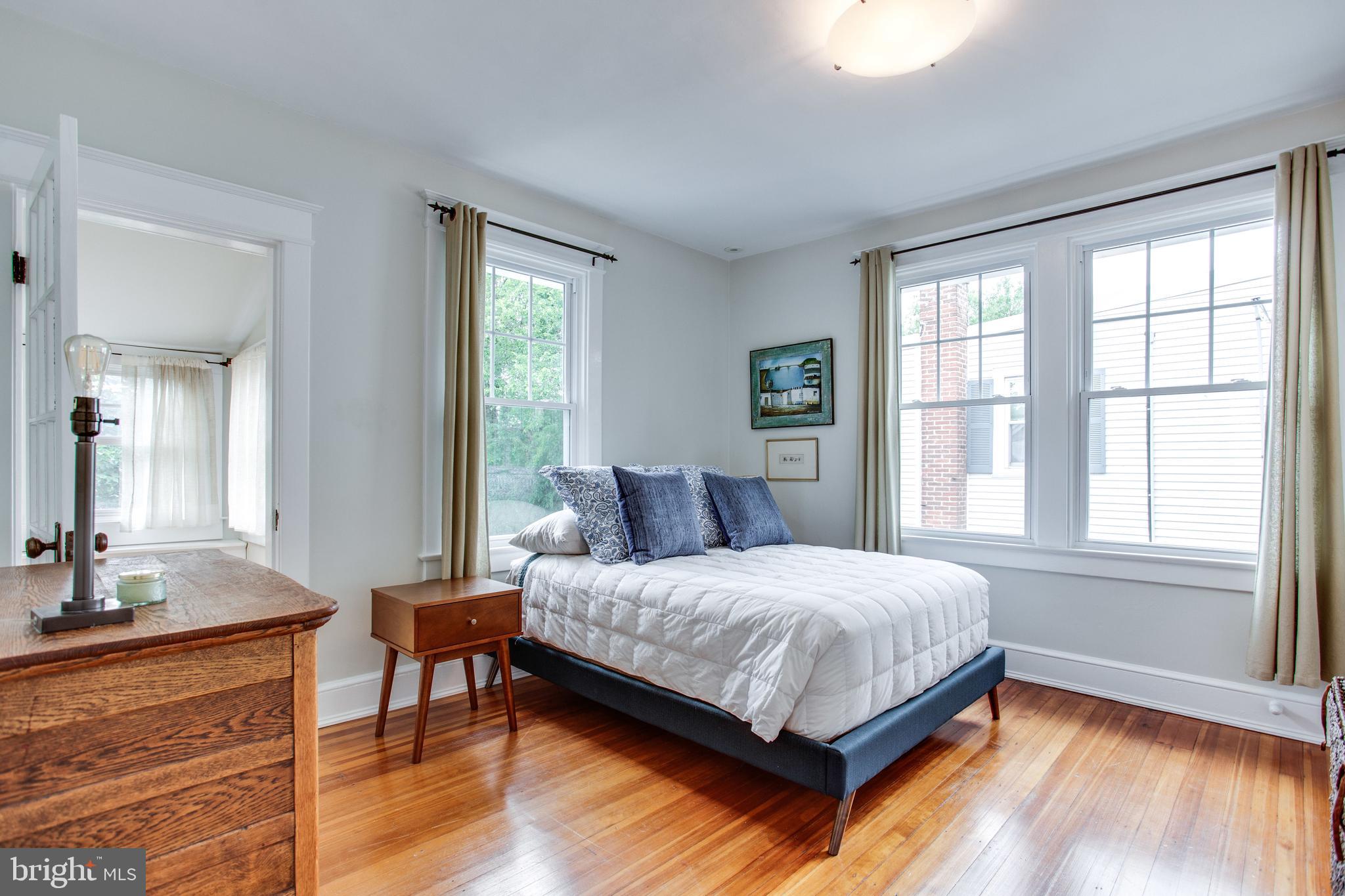 1414 Foxhall Road Northwest Washington, DC 20007 - Photo 12 of 25 Large bed room with sitting room.