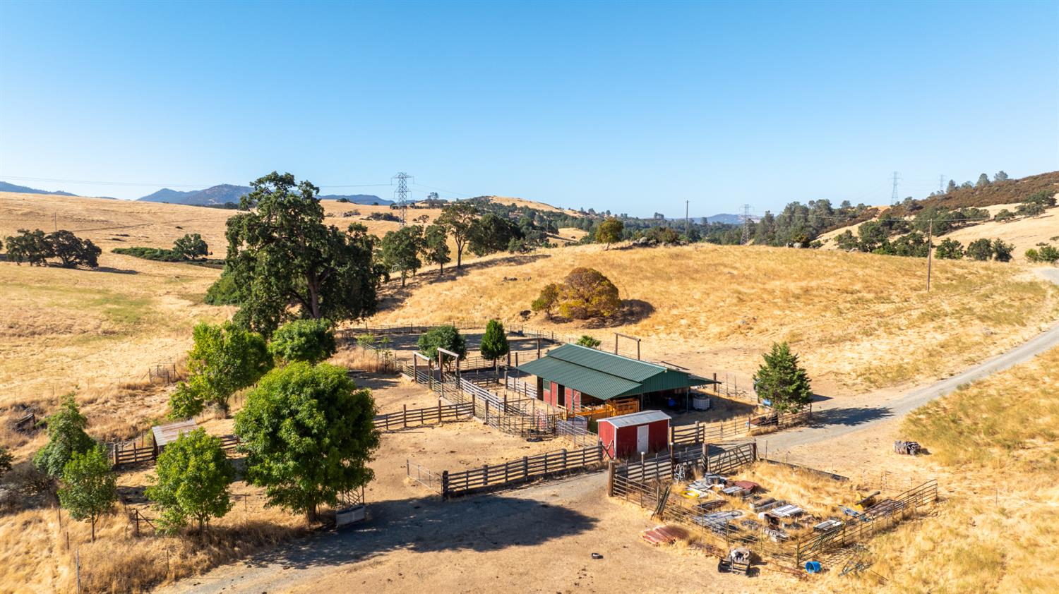 3206 Gillam Road Valley Springs, CA 95252 - Photo 34 of 44 a view of a city with ocean