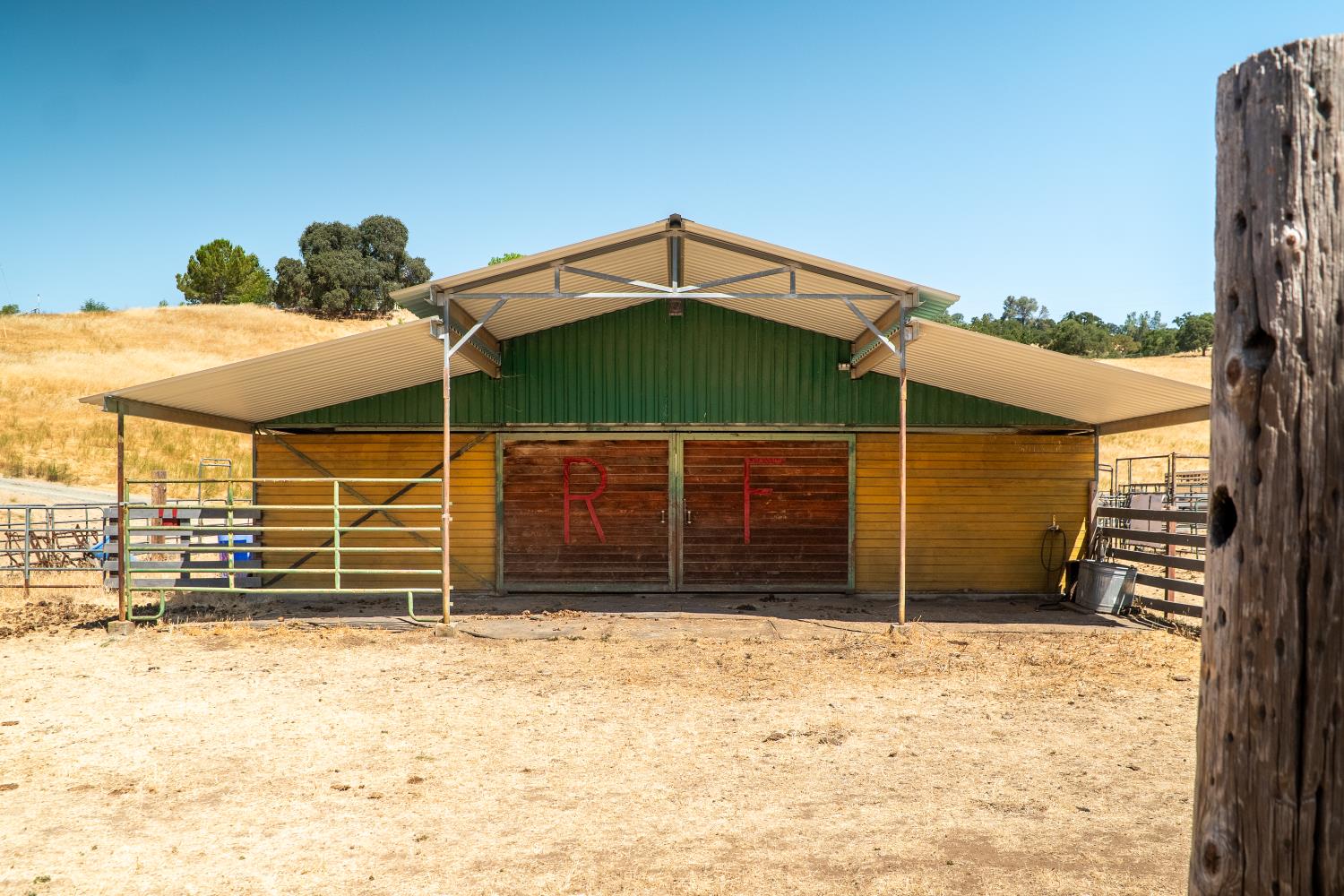 3206 Gillam Road Valley Springs, CA 95252 - Photo 40 of 44 a front view of a house with a yard
